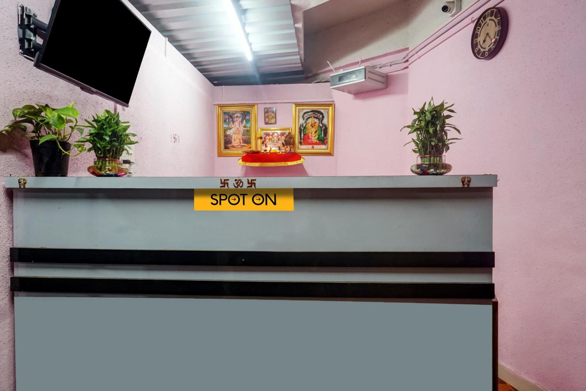 פונה Spot On Samadhan Lodge מראה חיצוני תמונה